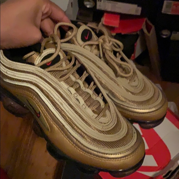 NIKE AIR VAPORMAX ‘97 (GS). FINAL PRICE. No Refund - Picture 4 of 6